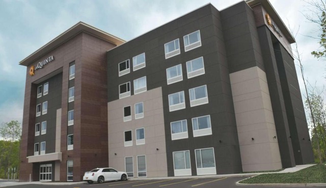 La Quinta by Wyndham Buffalo Amherst