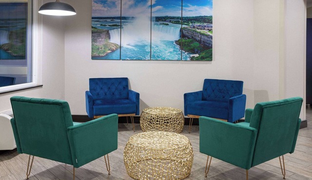 La Quinta Inn by Wyndham Buffalo Airport