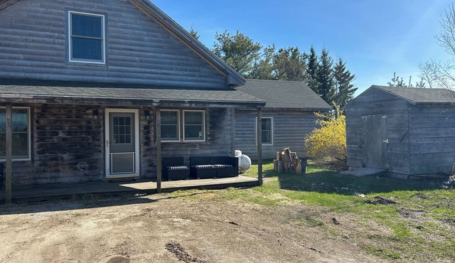 Ladyslipper Lodge 2 bedroom with loft cozy house for the whole family