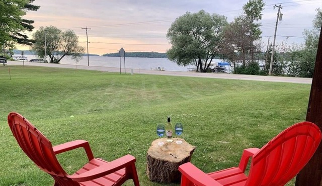 Lake Charlevoix 2BR/3BA Townhome with Lake Views