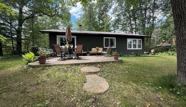 Lake Chippewa Flowage - Secluded patio, private home & dock, A/C, washer, dryer