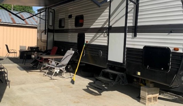 Lake Escape at Indian Lake + Golf Cart, Fishing Boat & E-bike Rental as add on's