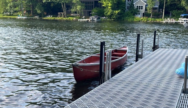 Lake Haven with new dock and amazing views of Lake Garfield