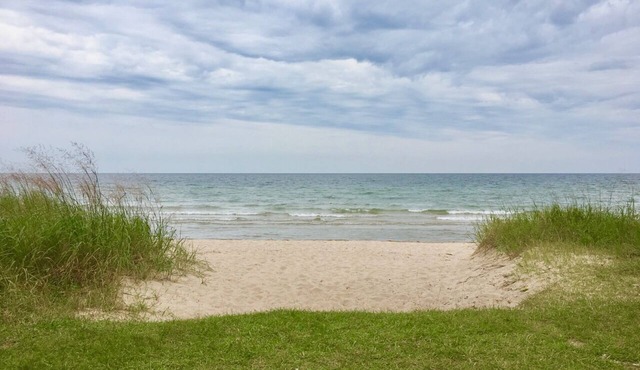 Lake Michigan Sand Beachfront Condo, Spectacular Lake and Sunrise Views