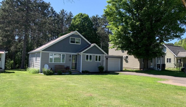 Lake Rd Abode-Game Rm-Central AC-Close to Trails/Lakes