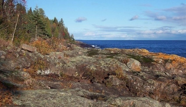 Lake Superior Cabin W/Private, Walkable Solid Rock Shoreline