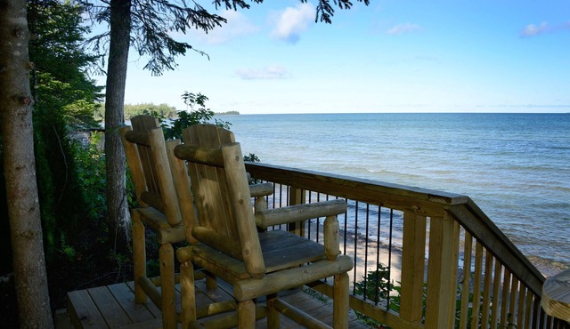 Lake Superior Lakefront Cabin w/Private Beach Trail, Game Room & 4BR Remodel