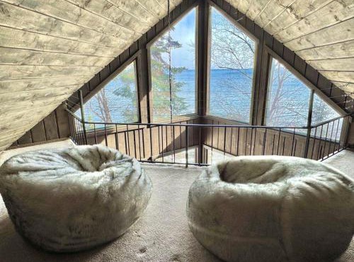 Lake Superior Retreat | 500' Private Shoreline