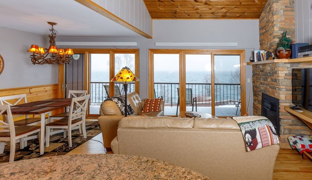 Lake Superior's Chateau LeVeaux #25...Quiet, Quaint & Modern Charm!