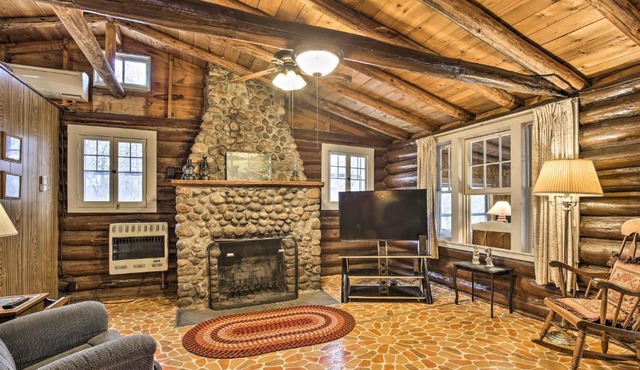 Lakefront 1930’s Log Cabin w/Dock & Fire Pit!