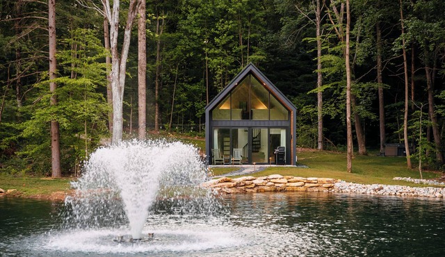 Lakefront Cabin - Hot Tub, Cold Plunge, & Sauna