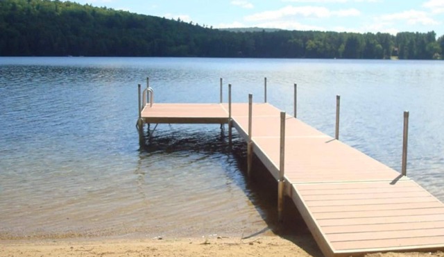 Lakefront Cottage with Private Beach