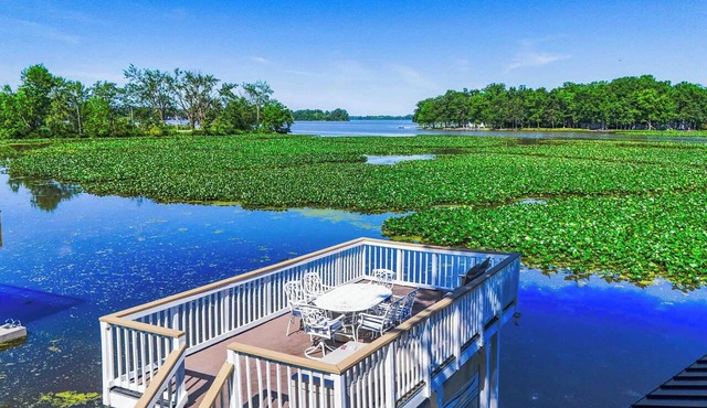 Lakefront Escape on Indian Lake