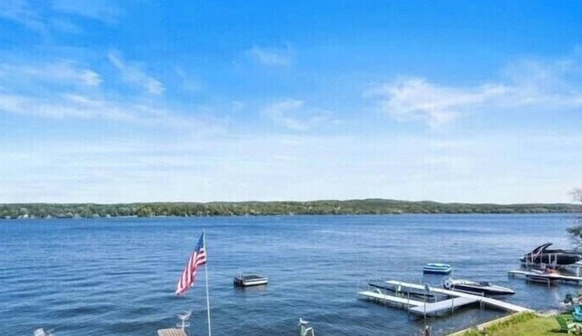 Lakefront house on Lake Charlevoix South Arm