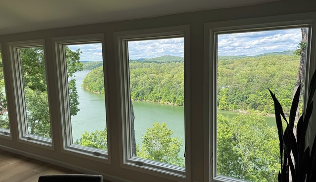 Lakefront Luxe! 3-bedroom 3-Bath condo with lake view in enchanting Woodson Bend