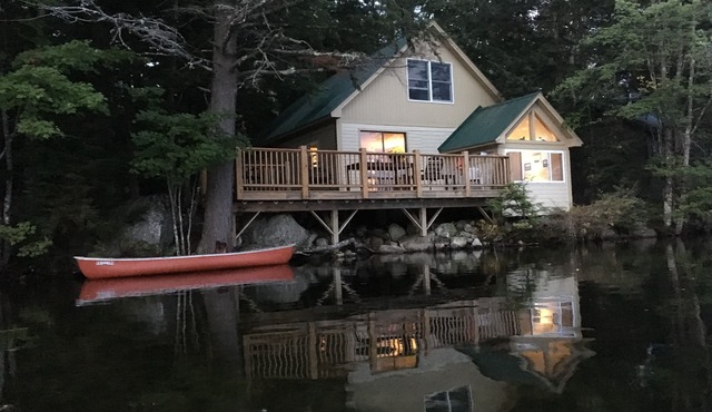 Lakeside Cottage Facing White Mountains- overhangs lake - Panoramic sunset views