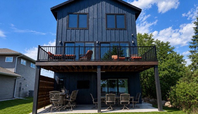 Lakeside Luxe on Pickerel