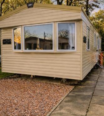 Lakeside North Lodge 23 Modern 3 Bed with WiFi & Parking