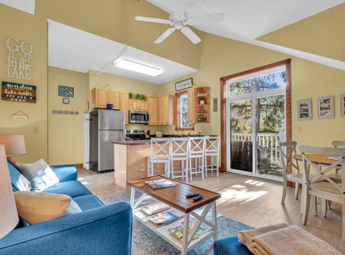 Lakeside Suites