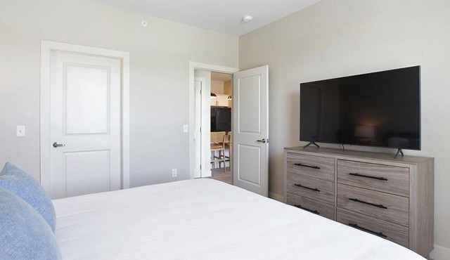 Landing at Marina Lofts - 2 Bedrooms in East Toledo