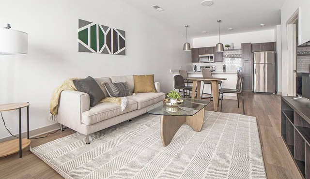 Landing | Chic 1BD, Pool, Courtyard