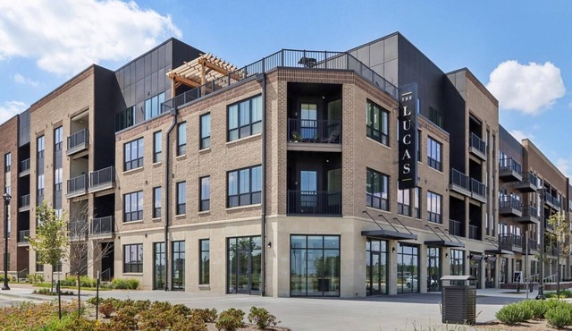 Landing | Incredible 1BD, Courtyard, Gym