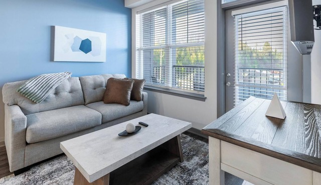 Landing | Stylish 1BD, Clubhouse, Courtyard