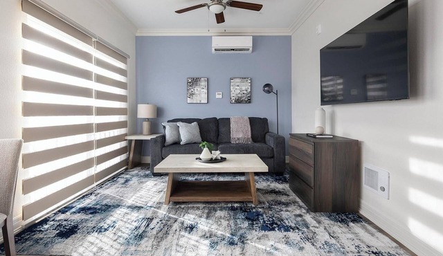 Landing | Stylish 1BD, Yoga Studio, Gym