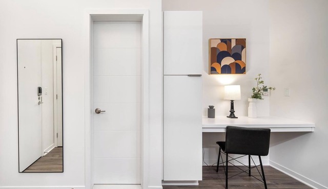 Landing | Stylish 2BD, Game Room, Gym