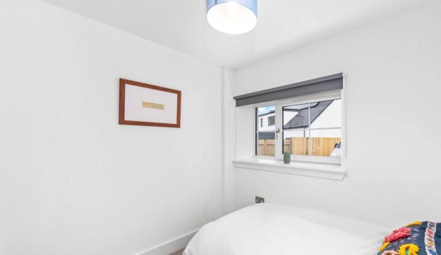 Large 5Bed with parking & garden