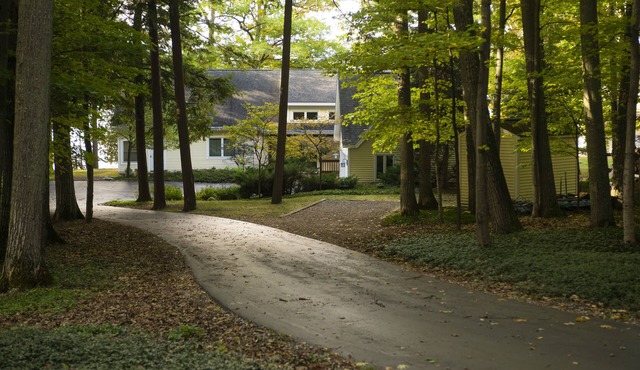 Large house on beautiful lake, adjoins Sleeping Bear Dunes National Lakeshore