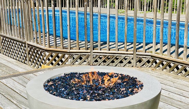 Last-min Aug opening! Previously booked week now available. 5BR Heated Pool, A/C