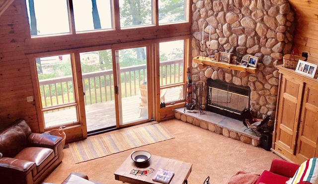 Last-minute opening July 11-18 in this stunning home on Lac Courte Oreilles!