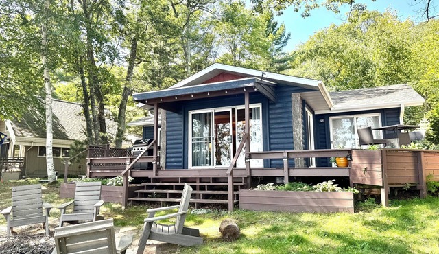 LCO Lakefront Cabin - enjoy summer at the lake!