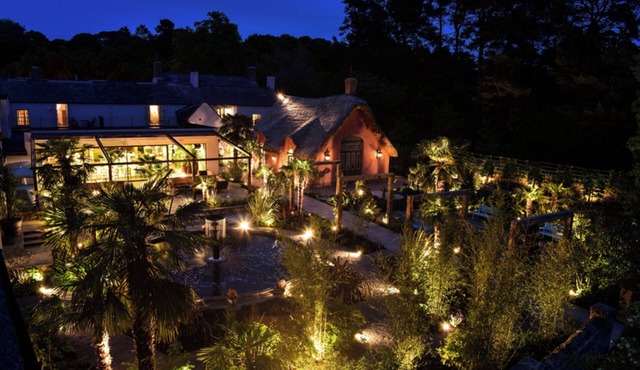 Le Petit Chateau & William de Percy