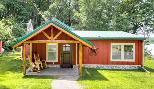 Leech Lake South Shore - Private, Sleeps 8 Adults