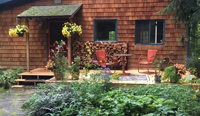 Leelanau County Retreat - 7 miles to Glen Arbor