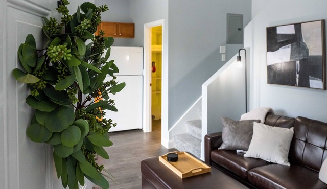 Light & Bright Loft Apartment Near Downtown MHT