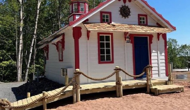 Lighthouse Cabin Deluxe #5 on map