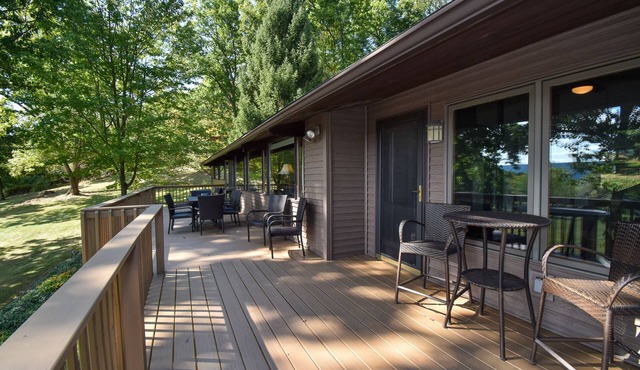 Linden Lodge on Mount Nittany - Fantastic Winery Views