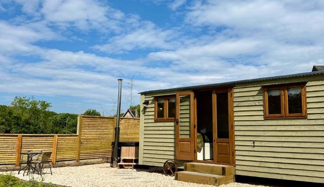 Lintmill Lodges - Thistle Shepherds Hut