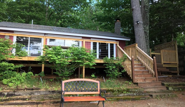 Little Red Cottage in Maine!