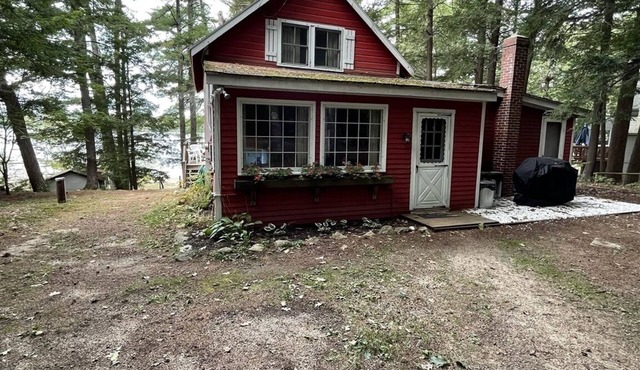 LITTLE SEBAGO LAKE - Wonderful classic lakeside cottage