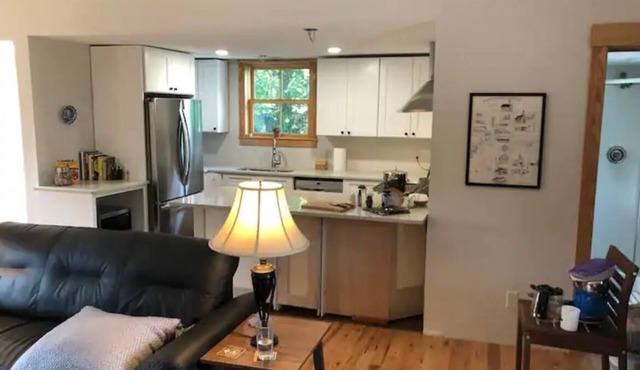 Located in beautiful/historic downtown Peninsula in the heart of a National Park