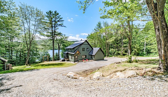 Lockwood on Songo - Newly renovated, waterfront lake house on Songo Pond. Bethel, Maine