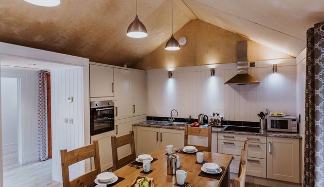 Lodge 8, Corfe Castle