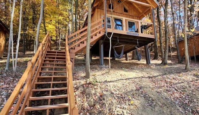 Lofted Cabin Wonderful for Outdoor Adventures near Tappan Lake in Ohio