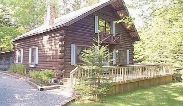 Log cabin in the best town on Mt. Desert Island