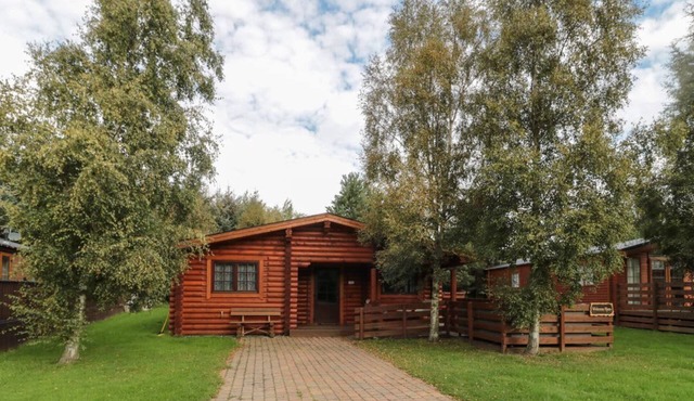 Log Cabin near to Felton. WiFi