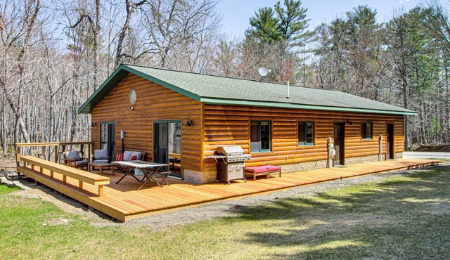 Long Lake Cabin w/Dock: Fish & Hike!